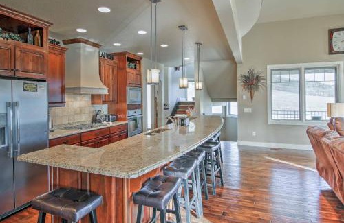 Sturgis House | Bella Greens Spacious Sturgis Home with Large Deck