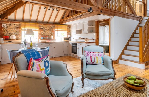 Weybourne House | Bella's Barn by Big Skies Cottages
