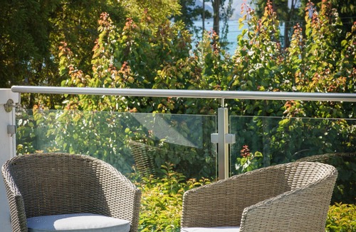 Wanaka House | Bella's Place: Location, style, comfort, spacious & pet friendly