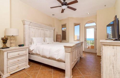 Sandy Beach Resort | Bella sirena Resort 2Rec condo con albercas y playa