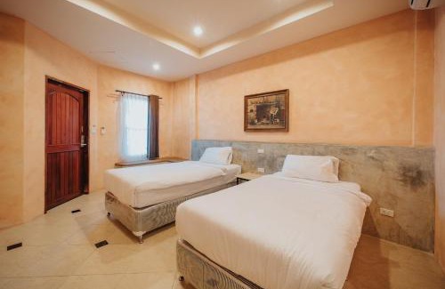 Nong Sarai Hotel | Bella Tuscany's home