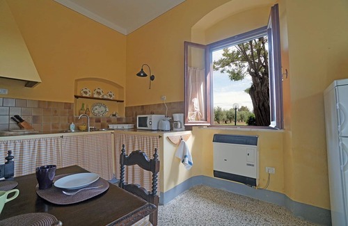 Vada House | Bella Valle 1 Relax in Giardino, Spiaggia a 10 Minuti e Toscana Tutta Intorno