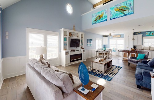 Gilchrist House | Bella Vista: 4 BR, 2 BA House in Gilchrist, Sleeps 16