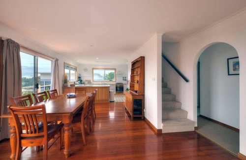 Bicheno House | Bella Vista - Freycinet Holiday Houses