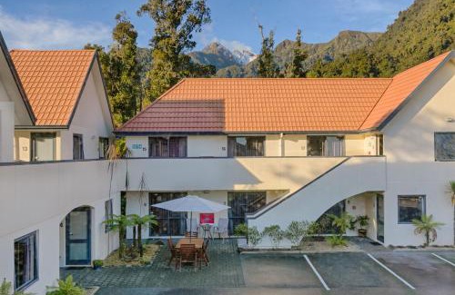 Franz Josef Glacier Hotel | Bella Vista Motel Franz Josef Glacier