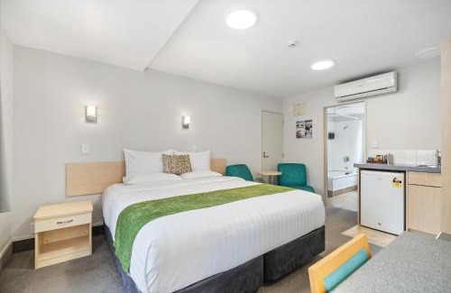 Woodhill Hotel | Bella Vista Motel Whangarei