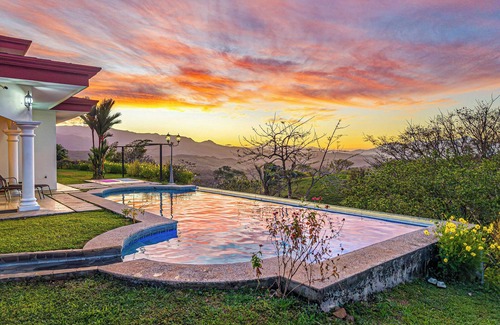 Garabito House | Bella Vista Private Resort, Perfect for Weddings, 9 bedrooms, Sleeps 24