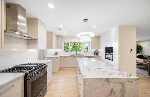 Bel Air House | Bellagio Estate-Pool-Views-Gated!