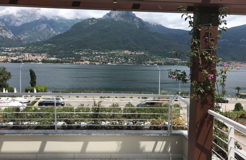 Oliveto Lario Villa | Bellagio Wild Flowers Villa Mimosa