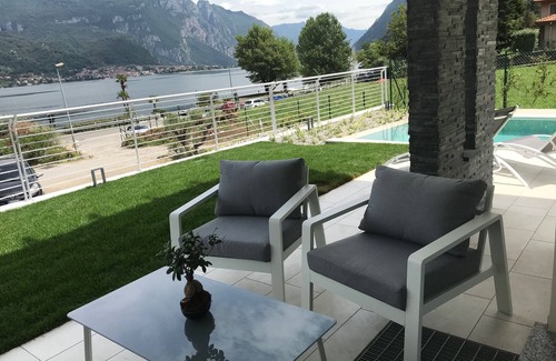 Oliveto Lario Villa | Bellagio Wild Flowers Villa Mimosa