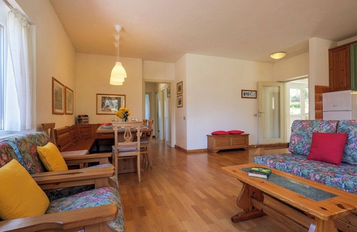 Colico Piano Apartment | Bellavista I Garden Holiday Apartment with Pool