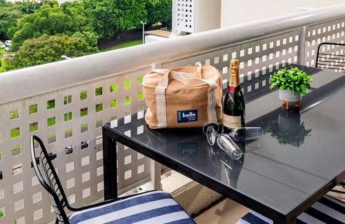 Cairns North Apartment | Belle Escapes 101 Rydges Plaza Esplanade with Panoramic Ocean Views