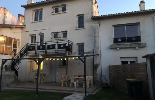 Etaules House | Belle maison de ville tout confort