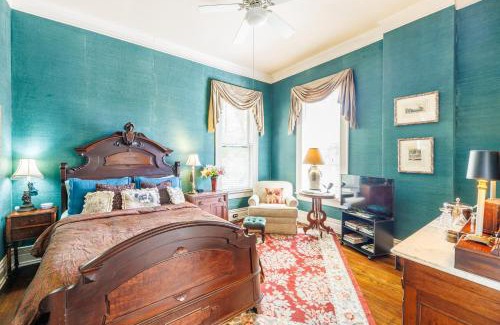 Gonzales Bed & Breakfast | Belle Oaks Inn