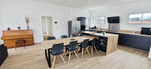 Arcachon Villa | Belle Villa O'PhildesFlo à Arcachon les Abatilles