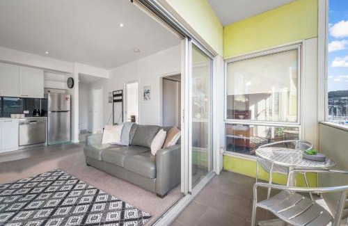 Bellerive Apartment | Bellerive Quay - 2 Bedroom Apartment - Free Parking - Free WIFI