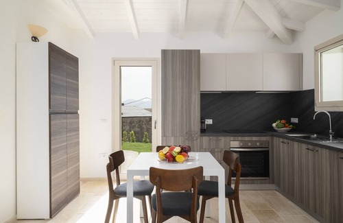 Luddui Villa | Bellevue 36A by Klodge - modern retreat with private pool, greenery and views
