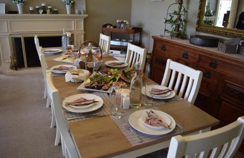 Acacia Bay Bed & Breakfast | Bellevue Boutique Lodge