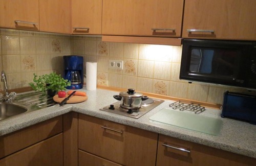 Neumagen-Dhron Bed & Breakfast | Bellflower holiday apartment - Landhaus Mosel/Haus Berghof