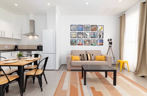 Jesus Apartment | Belmar Apartments A. WiFi + A/C + 6 Pax