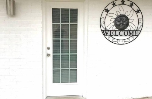Harbor House Apartment | Belmont NC Riverfront 2-Bedroom Garden Suite