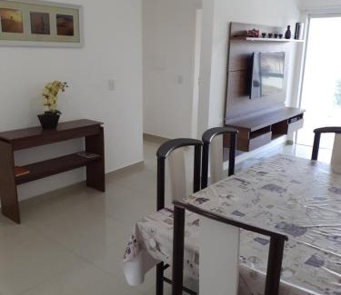 Ingleses do Rio Vermelho Apartment | Belo e Amplo Apartamento, Área Central da Praia dos Ingleses