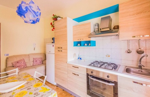 Barcellona Pozzo di Gotto House | Belvilla by OYO Appartamento spinesante
