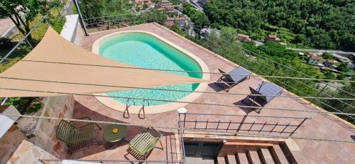 Corticella Apartment | Belvedere, House With Pool- Recco, Liguria