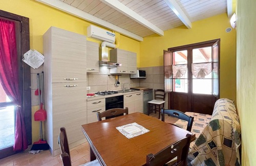 Urbania House | Belvilla by OYO Bach