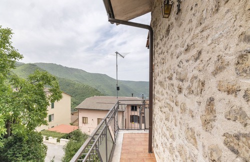 Polino Apartment | Belvilla by OYO Casa Angelica