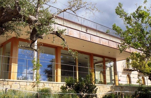 Naso Villa | Belvilla by OYO Hotel Alimunera