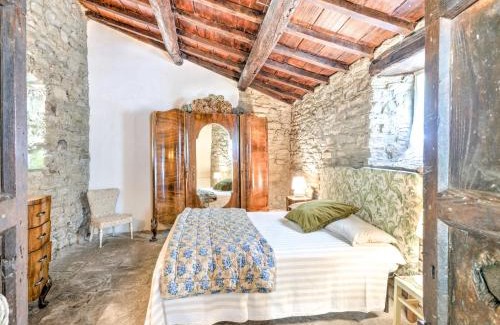 San Godenzo House | Belvilla by Oyo Rustic holiday home with pool