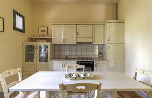 Palaia House | Belvilla by OYO Casa Rossa 8 pax