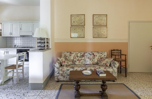 Palaia House | Belvilla by OYO CASA ROSSA 8 pax