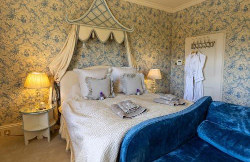 Redmile House | Belvoir Lodge - Sleeps 18 - Belvoir Castle