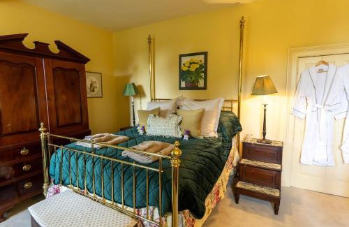 Redmile House | Belvoir Lodge - Sleeps 18 - Belvoir Castle