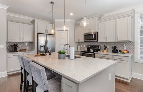 West End House | Belwood Manor-Across from Parthenon-5 Min Broadway