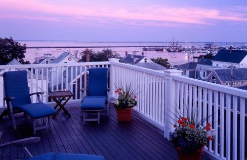 Provincetown Bed & Breakfast | Benchmark Inn
