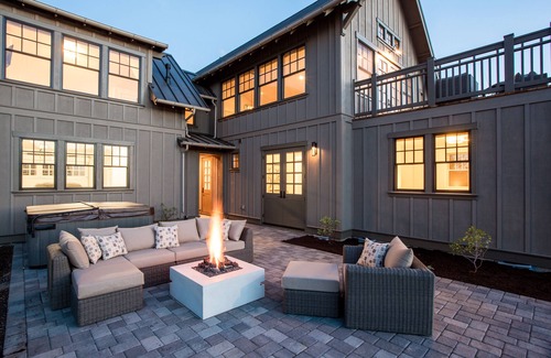 Bend House | Bend ~ 24-hr staff ~ gorgeous kitchen ~ comfy beds ~ W/D ~ Cascade Lakes ~ 🐶