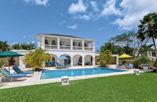 Greenwich Villa | Benjoli Breeze - A luxurious 5-bedroom villa situated in Royal Westmoreland