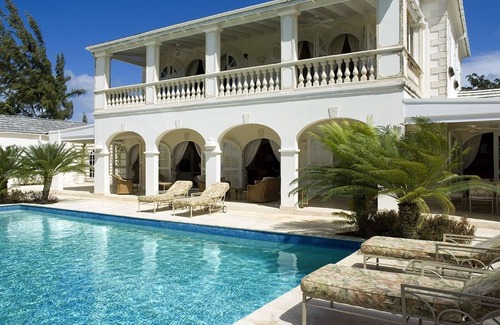 Greenwich Villa | Benjoli Breeze - A luxurious 5-bedroom villa situated in Royal Westmoreland