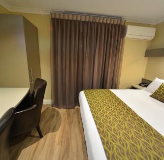Bentley Hotel | Bentley Motel