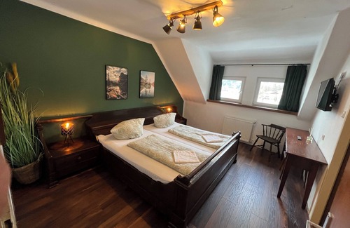 Finkenstein am Faaker See Bed & Breakfast | Bergbude