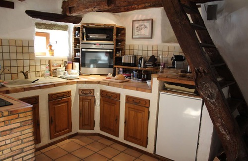 Montferrand-la-Fare Cottage | Bergerie Nichée Dans un Écrin de Verdure