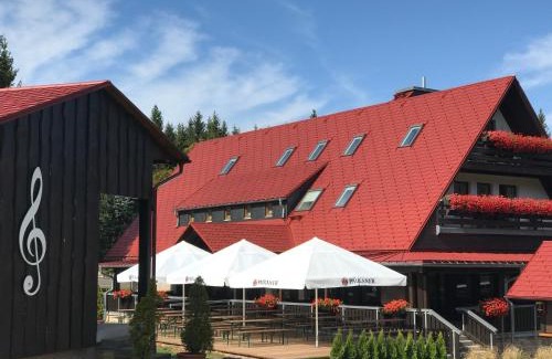 Friedrichroda Apartment | Berggasthof Heuberghaus, direkt am Rennsteig