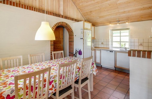 Hejlsminde Strand House | "Berglind" - 850m from the sea by Interhome