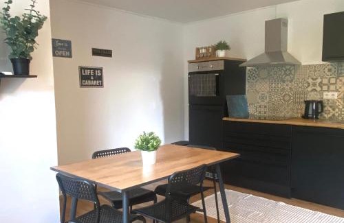 Grafenbach Apartment | Bergluft TOP 3 Modern Apartment with 2 bedrooms 1 hour from Vienna - Parking & 24 hour Self Check-in