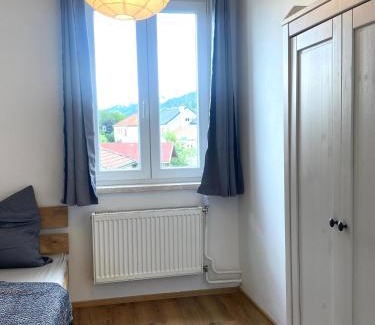 Grafenbach Apartment | Bergluft TOP 3 Modern Apartment with 2 bedrooms 1 hour from Vienna - Parking & 24 hour Self Check-in