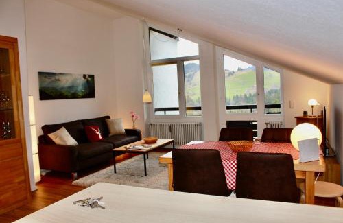 Steibis Apartment | Bergwiese mit Oberstaufen Plus Karte
