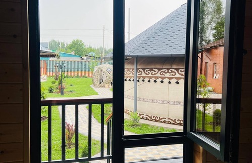 Karakol Apartment | Bermet Guest House